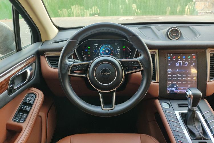 Used Zotye SR9 2017 2.0T Automatic Ultimate Dream Edition Steering Wheel