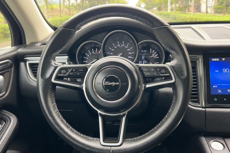 Used Zotye SR9 2017 2.0T Automatic Ultimate Road Edition Steering Wheel