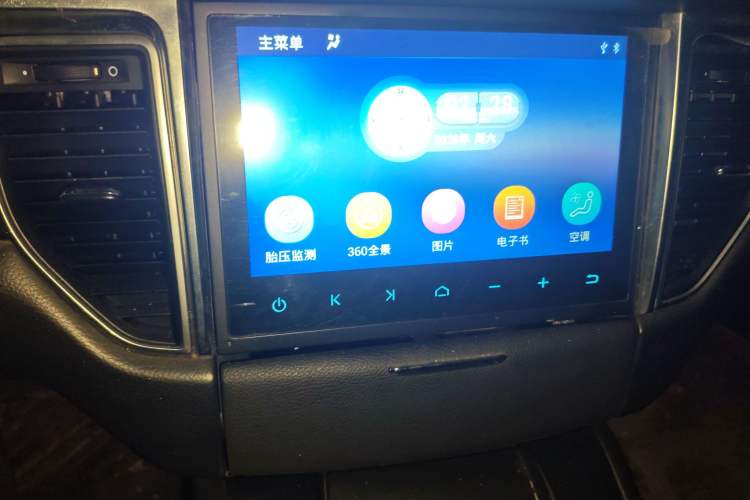 Used Zotye SR9 2017 2.0T Manual "Ultimate Heart" Edition Audio And AC Panel