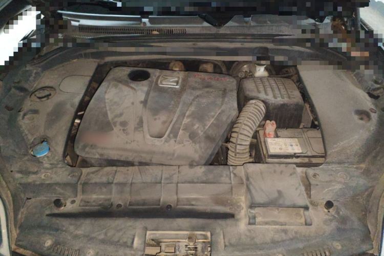Used Zotye SR9 2017 2.0T Manual "Ultimate Heart" Edition Engine Bay