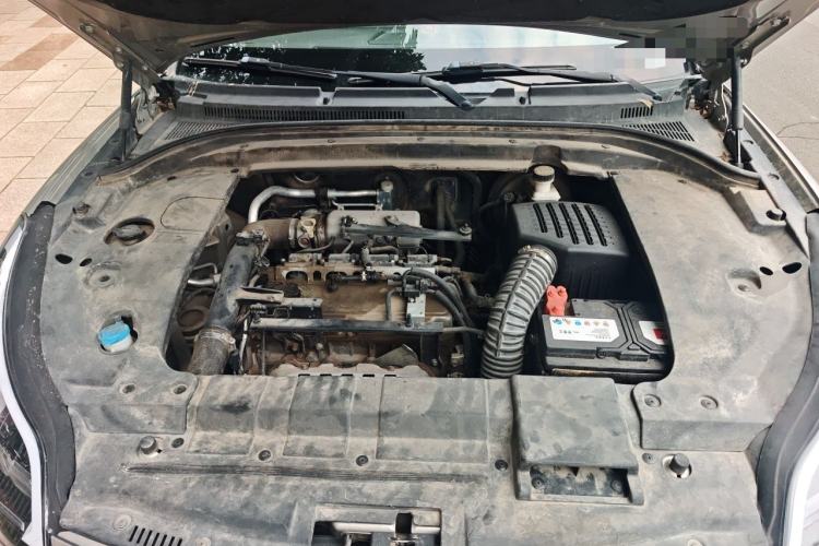 Used Zotye SR9 2017 2.0T Automatic Ultimate Edition Engine Bay