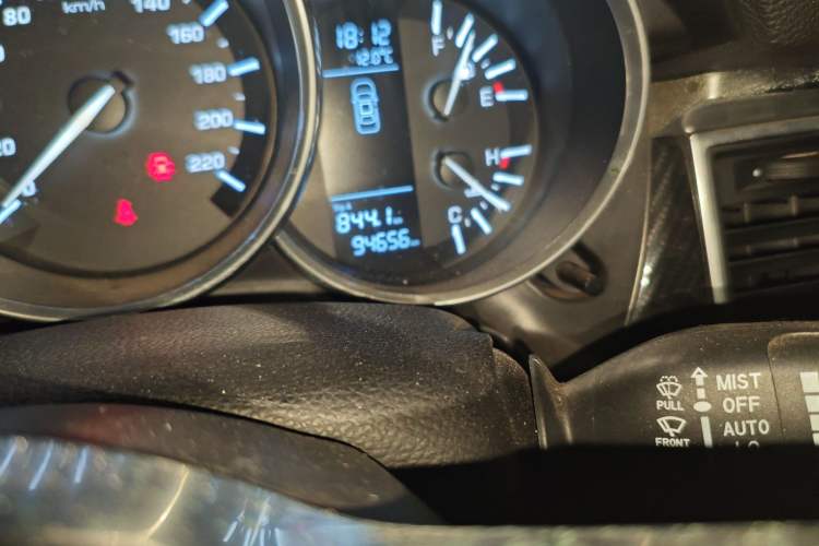 Used Zotye SR9 2017 2.0T Manual "Ultimate Heart" Edition Odometer Close Up