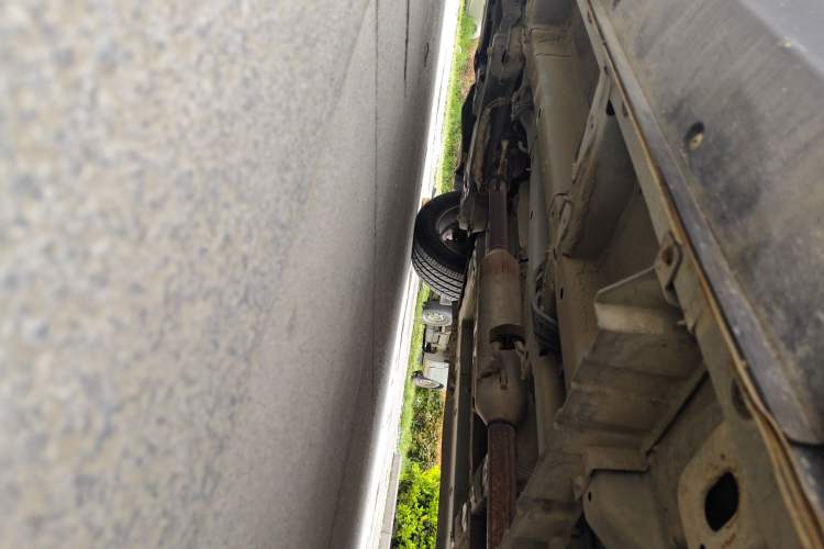 Used Zotye SR9 2017 2.0T Manual "Ultimate Road" Edition Chassis Rear Left