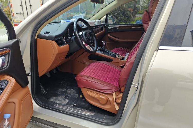 Used Zotye SR9 2017 2.0T Manual "Ultimate Road" Edition Driver Seat