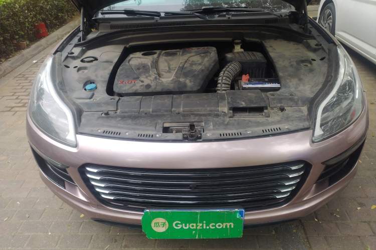 Used Zotye SR9 2017 2.0T Automatic Ultimate Dream Edition Engine Bay