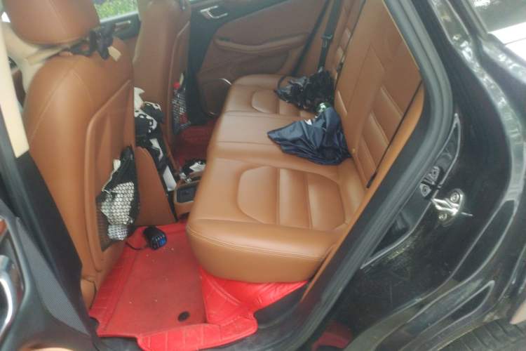 Used Zotye SR9 2017 2.0T Automatic Ultimate Dream Edition Left Rear Seat