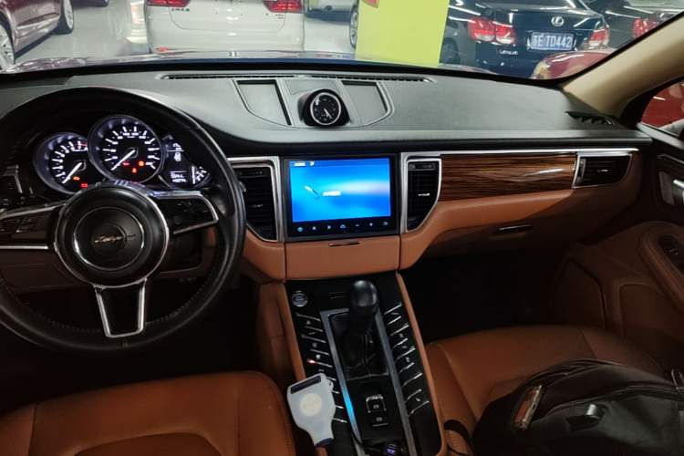 Used Zotye SR9 2017 2.0T Manual "Ultimate Heart" Edition Audio And AC Panel