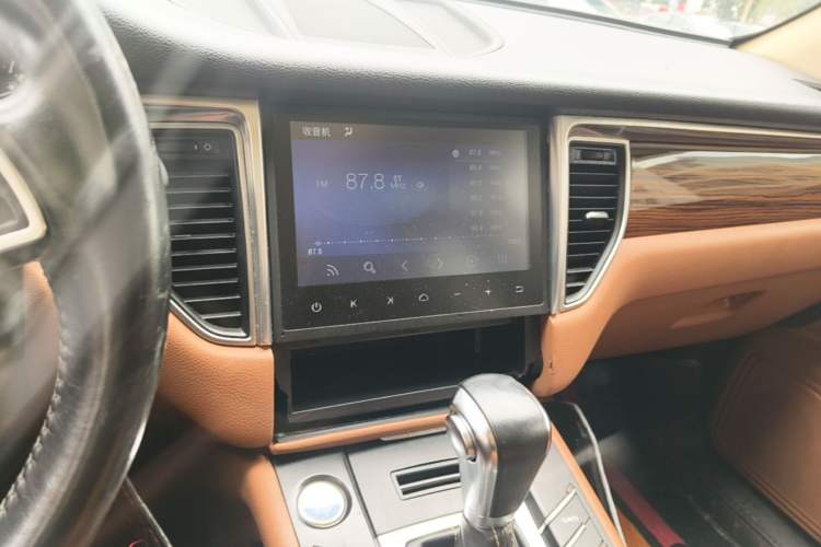 Used Zotye SR9 2017 2.0T Automatic Ultimate Light Edition Audio And AC Panel