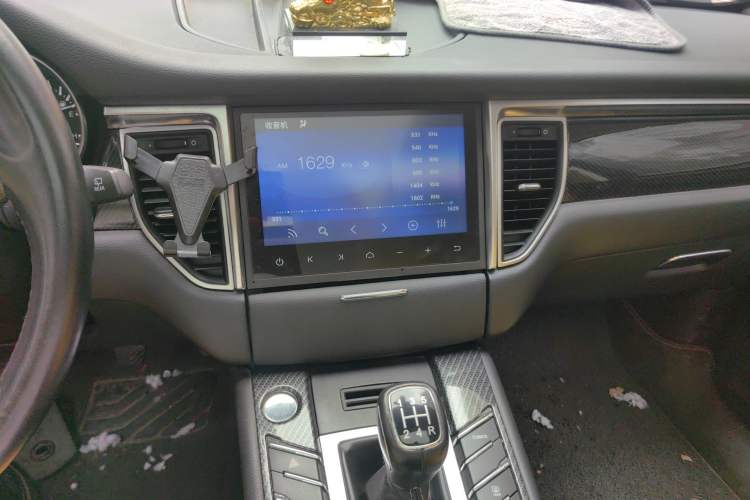Used Zotye SR9 2017 2.0T Manual "Ultimate Light" Edition Audio And AC Panel