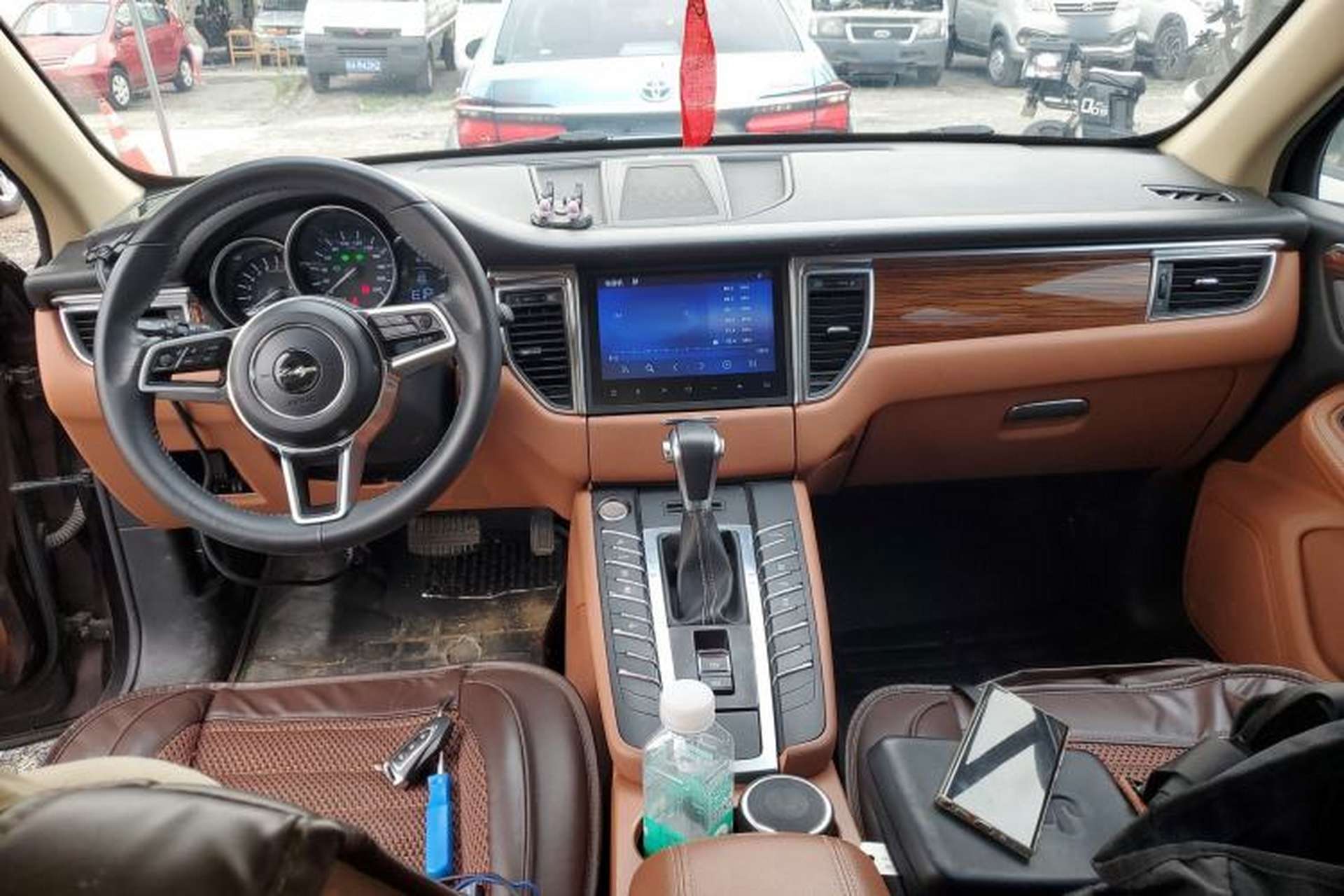 Used Zotye SR9 2017 2.0T Automatic Ultimate Road Edition Center Console