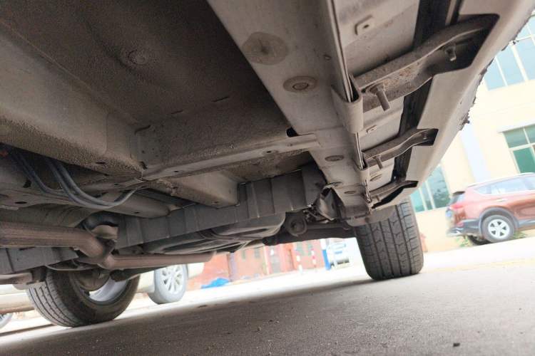 Used Zotye SR9 2017 2.0T Automatic Ultimate Dream Edition Chassis Front Left
