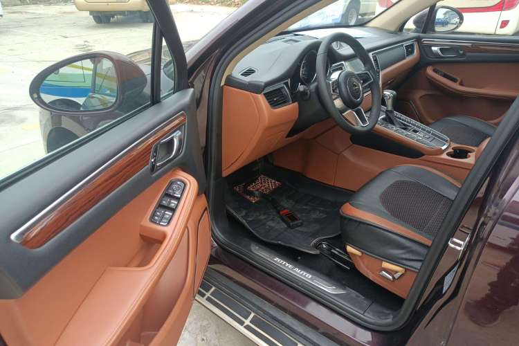 Used Zotye SR9 2017 2.0T Automatic Ultimate Edition Driver Seat