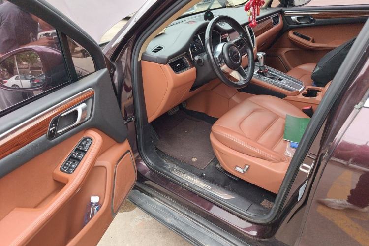 Used Zotye SR9 2017 2.0T Automatic Ultimate Dream Edition Driver Seat