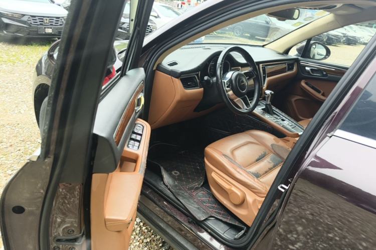 Used Zotye SR9 2017 2.0T Automatic Ultimate Light Edition Driver Seat