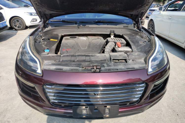 Used Zotye SR9 2017 2.0T Automatic Ultimate Edition Engine Bay