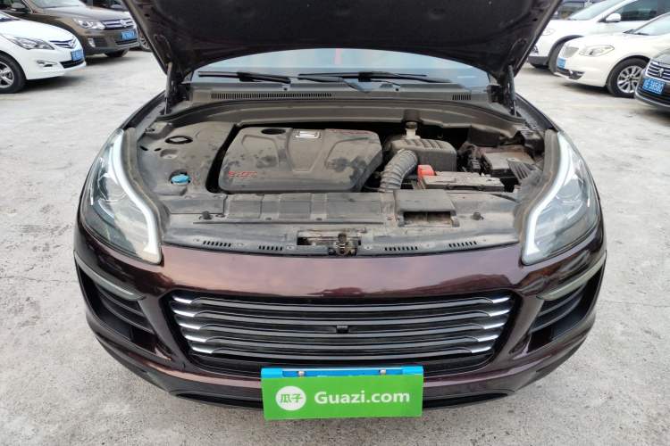 Used Zotye SR9 2017 2.0T Automatic Ultimate Road Edition Engine Bay