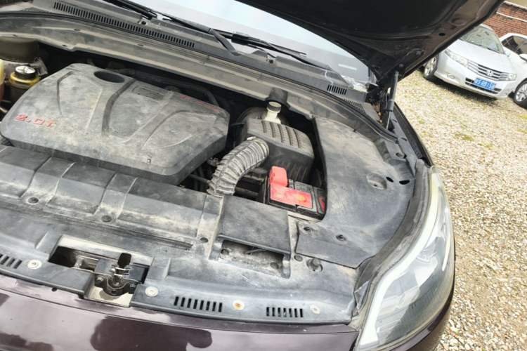 Used Zotye SR9 2017 2.0T Automatic Ultimate Light Edition Engine Bay Left