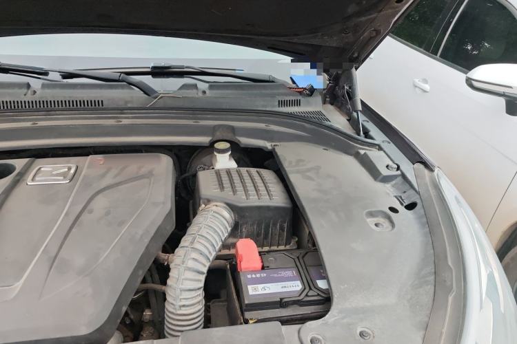 Used Zotye SR9 2017 2.0T Automatic Ultimate Light Edition Engine Bay Left