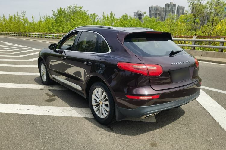 Used Zotye SR9 2017 2.0T Manual "Ultimate Light" Edition Exterior 4