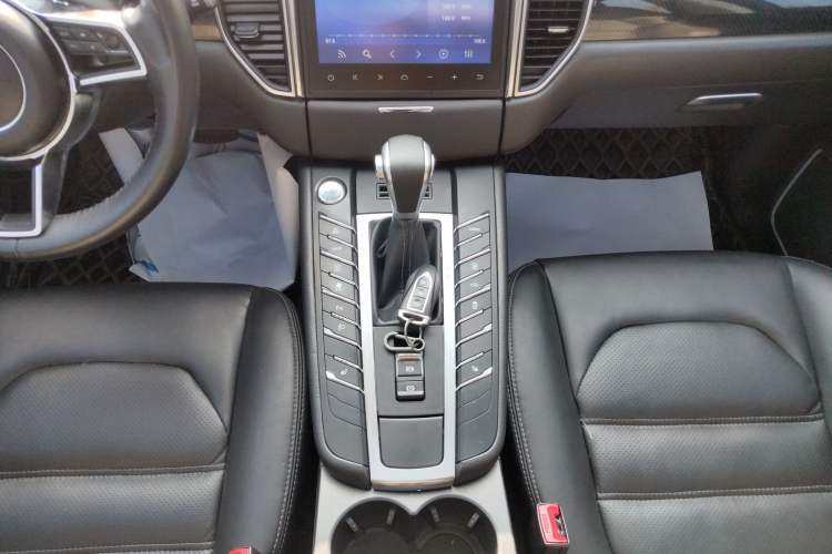Used Zotye SR9 2017 2.0T Automatic Ultimate Edition Gear Lever