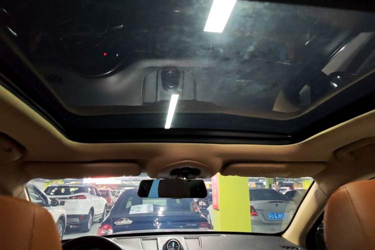 Used Zotye SR9 2017 2.0T Manual "Ultimate Heart" Edition Headliner