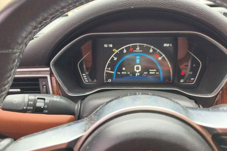 Used Zotye SR9 2017 2.0T Automatic Ultimate Dream Edition Instrument Cluster