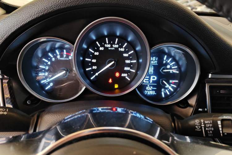 Used Zotye SR9 2017 2.0T Automatic Ultimate Edition Instrument Cluster