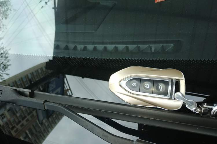 Used Zotye SR9 2017 2.0T Automatic Ultimate Edition Interior 1