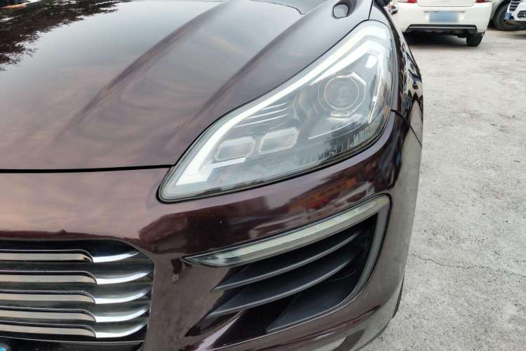 Used Zotye SR9 2017 2.0T Automatic Ultimate Road Edition Left Front Headlight