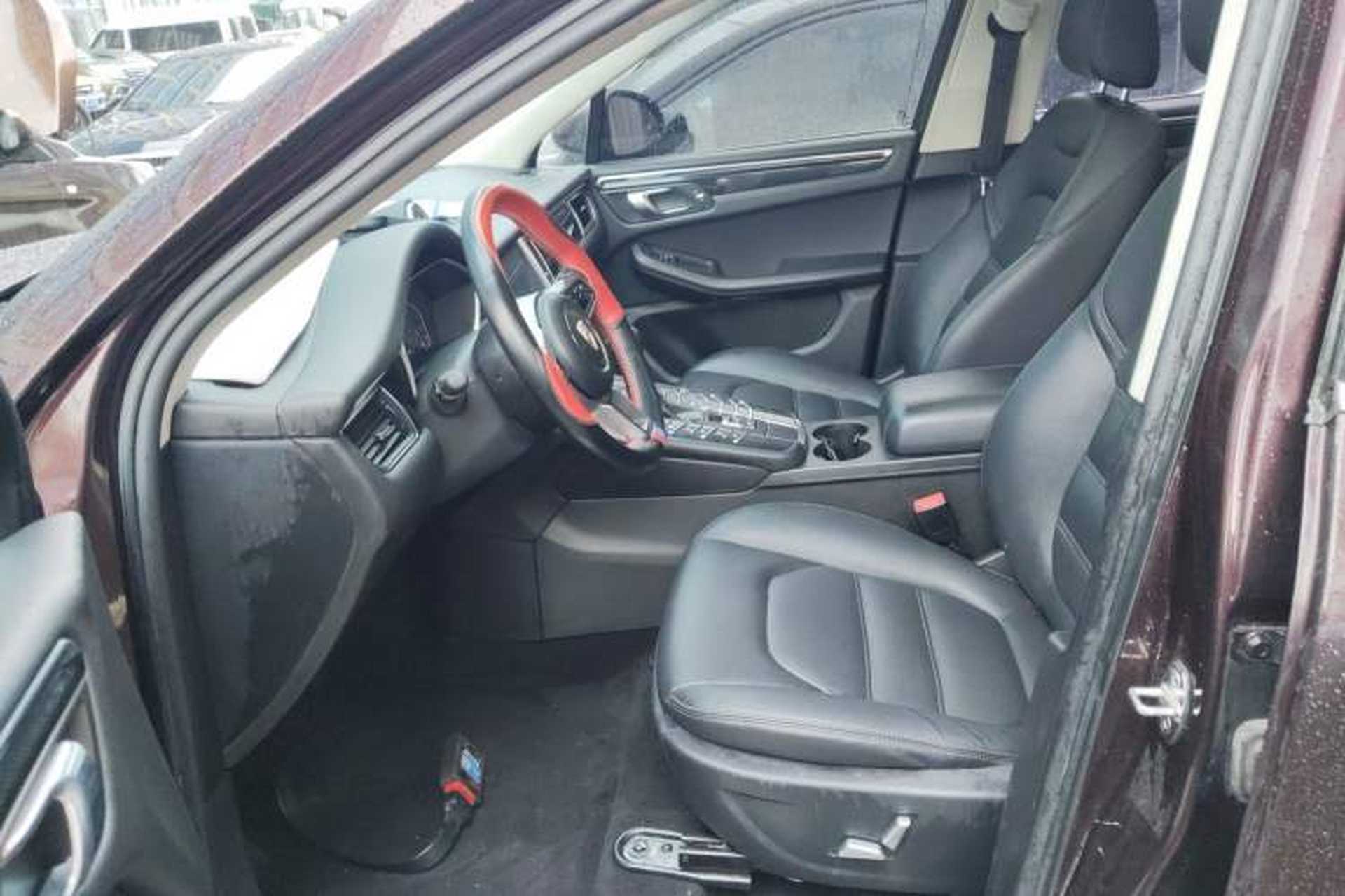 Used Zotye SR9 2017 2.0T Automatic Ultimate Dream Edition Left Front Seat