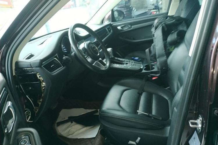 Used Zotye SR9 2017 2.0T Automatic Ultimate Edition Left Front Seat