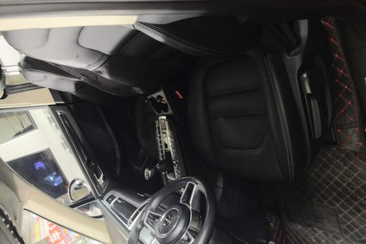 Used Zotye SR9 2017 2.0T Manual "Ultimate Light" Edition Left Front Seat