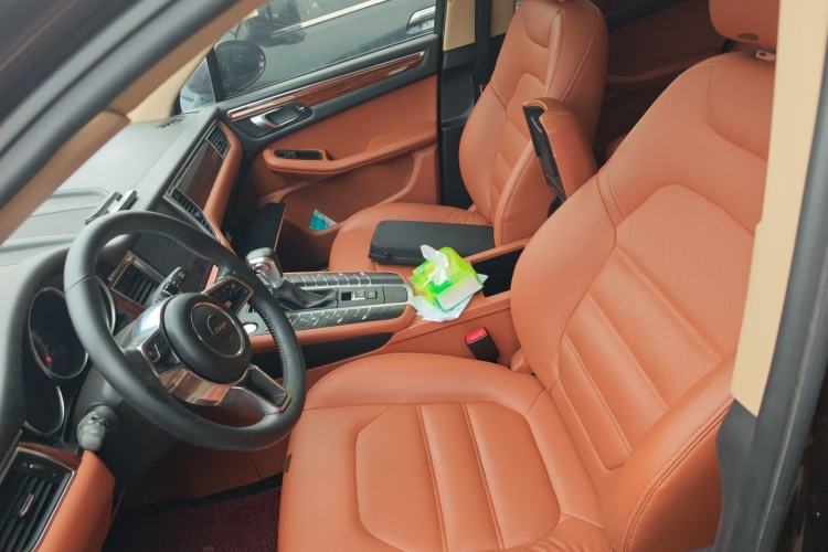 Used Zotye SR9 2017 2.0T Automatic Ultimate Light Edition Left Front Seat