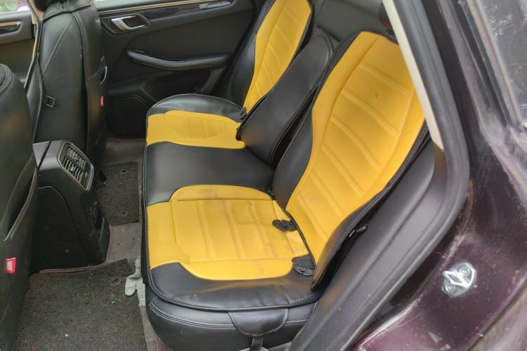 Used Zotye SR9 2017 2.0T Manual "Ultimate Light" Edition Left Rear Seat