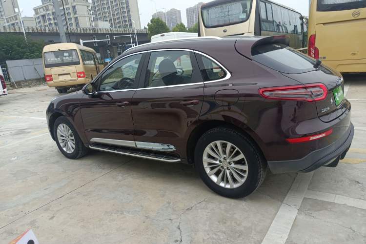 Used Zotye SR9 2017 2.0T Automatic Ultimate Edition Left Side