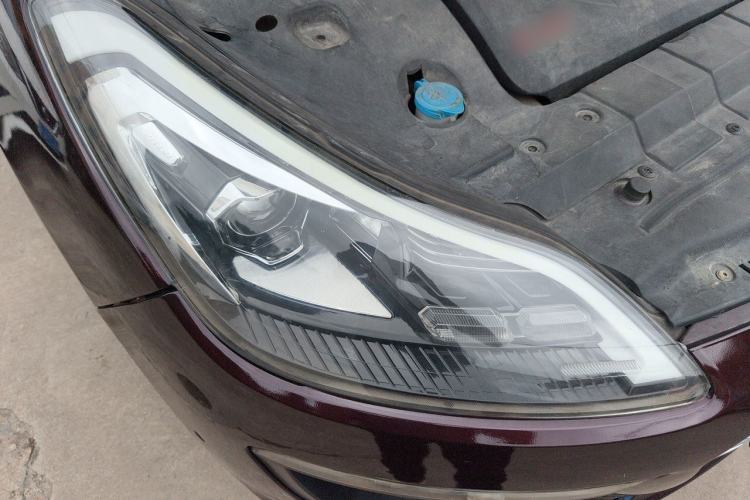 Used Zotye SR9 2017 2.0T Automatic Ultimate Dream Edition Right Front Headlight