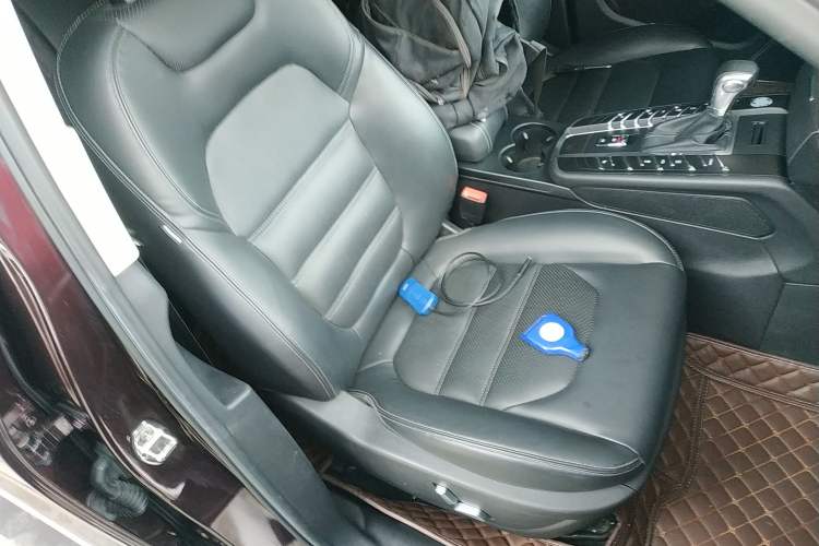 Used Zotye SR9 2017 2.0T Automatic Ultimate Edition Right Front Seat