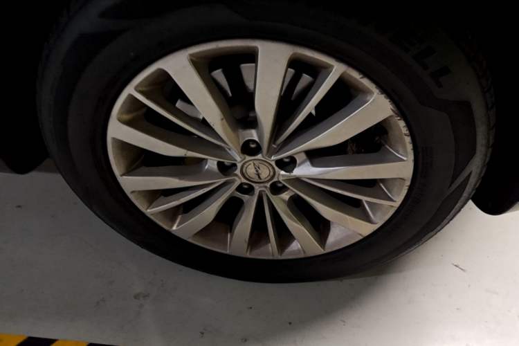 Used Zotye SR9 2017 2.0T Manual "Ultimate Heart" Edition Right Front Wheel Hub