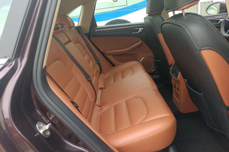 Used Zotye SR9 2017 2.0T Automatic Ultimate Edition Right Rear Seat