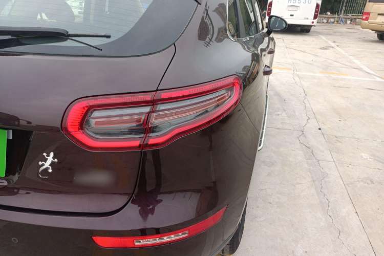 Used Zotye SR9 2017 2.0T Automatic Ultimate Edition Right Rear Taillight