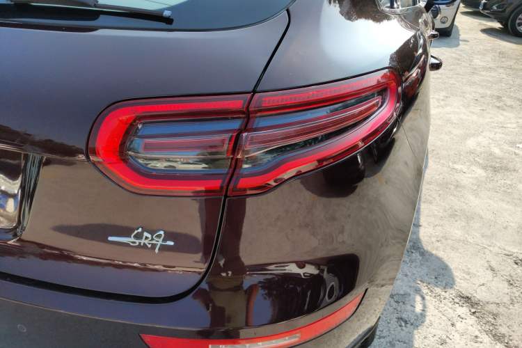 Used Zotye SR9 2017 2.0T Automatic Ultimate Edition Right Rear Taillight