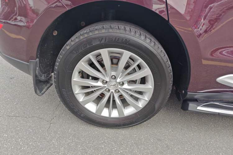 Used Zotye SR9 2017 2.0T Automatic Ultimate Edition Right Rear Wheel Hub