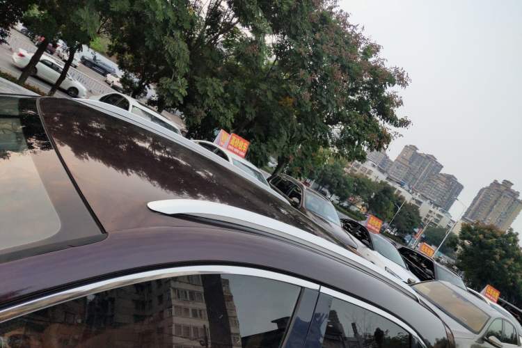 Used Zotye SR9 2017 2.0T Automatic Ultimate Road Edition Roof