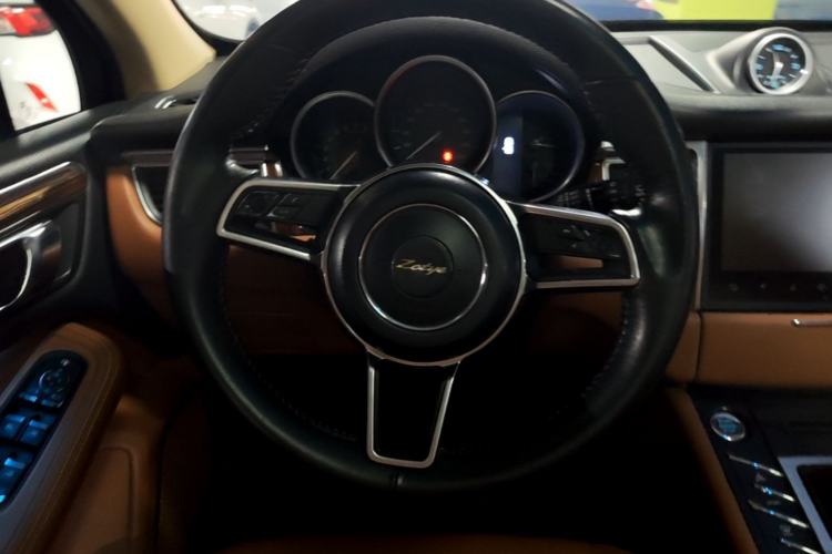 Used Zotye SR9 2017 2.0T Manual "Ultimate Heart" Edition Steering Wheel