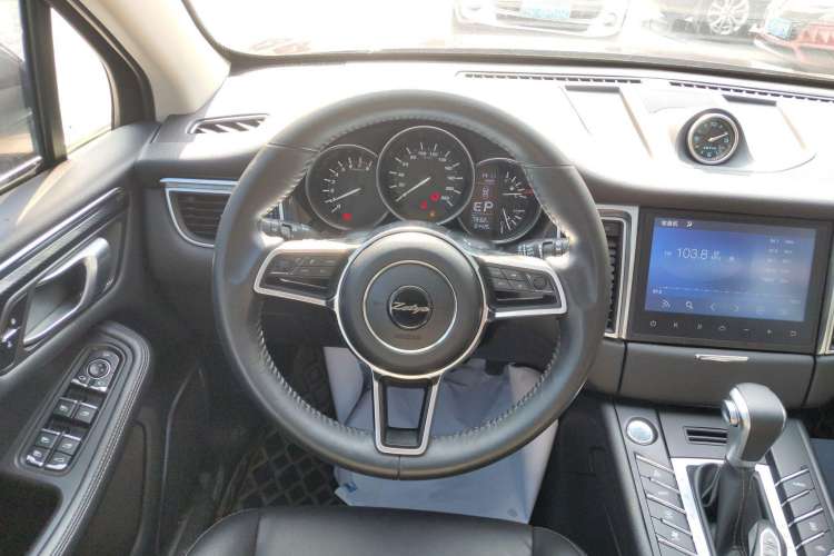 Used Zotye SR9 2017 2.0T Automatic Ultimate Edition Steering Wheel