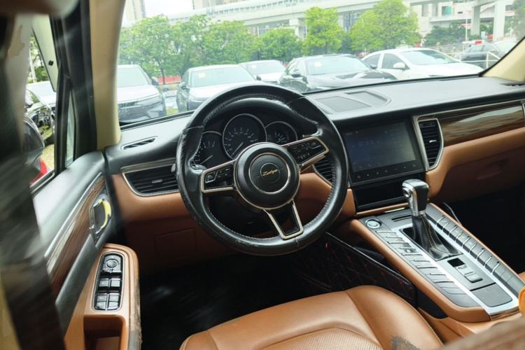 Used Zotye SR9 2017 2.0T Automatic Ultimate Light Edition Steering Wheel