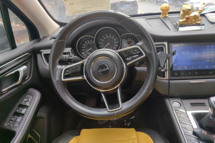 Used Zotye SR9 2017 2.0T Manual "Ultimate Light" Edition Steering Wheel