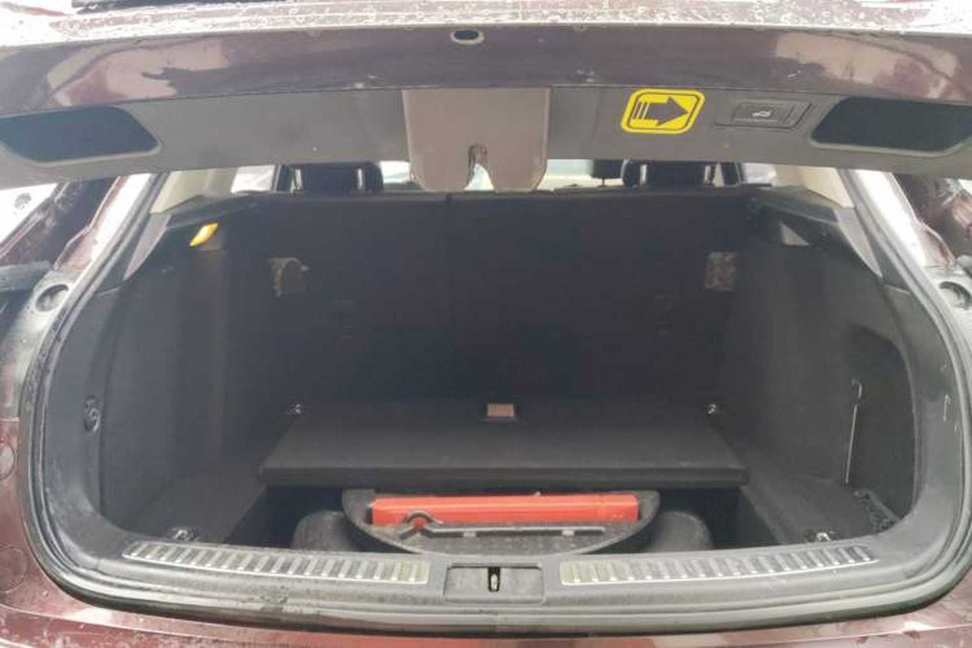 Used Zotye SR9 2017 2.0T Automatic Ultimate Dream Edition Trunk
