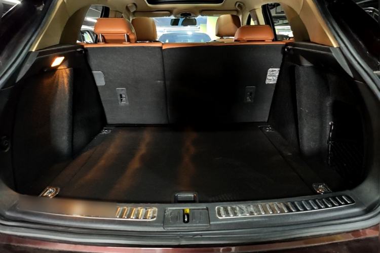 Used Zotye SR9 2017 2.0T Manual "Ultimate Heart" Edition Trunk