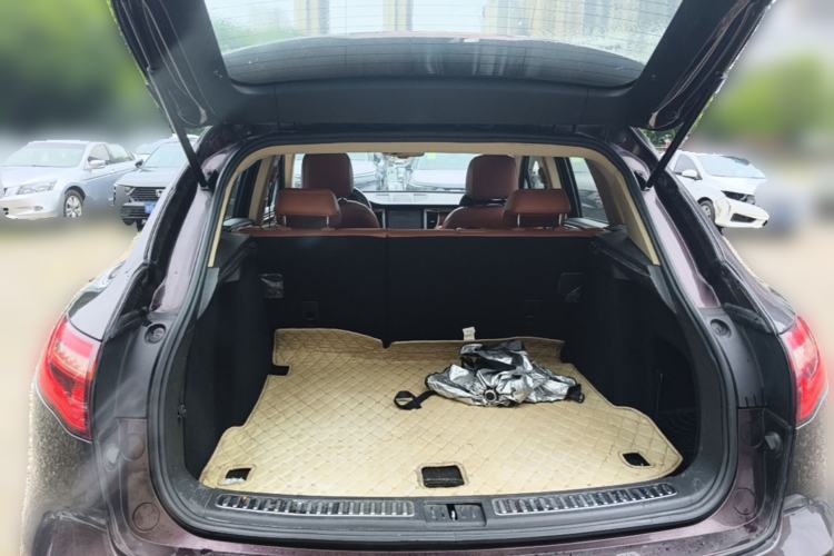 Used Zotye SR9 2017 2.0T Automatic Ultimate Light Edition Trunk